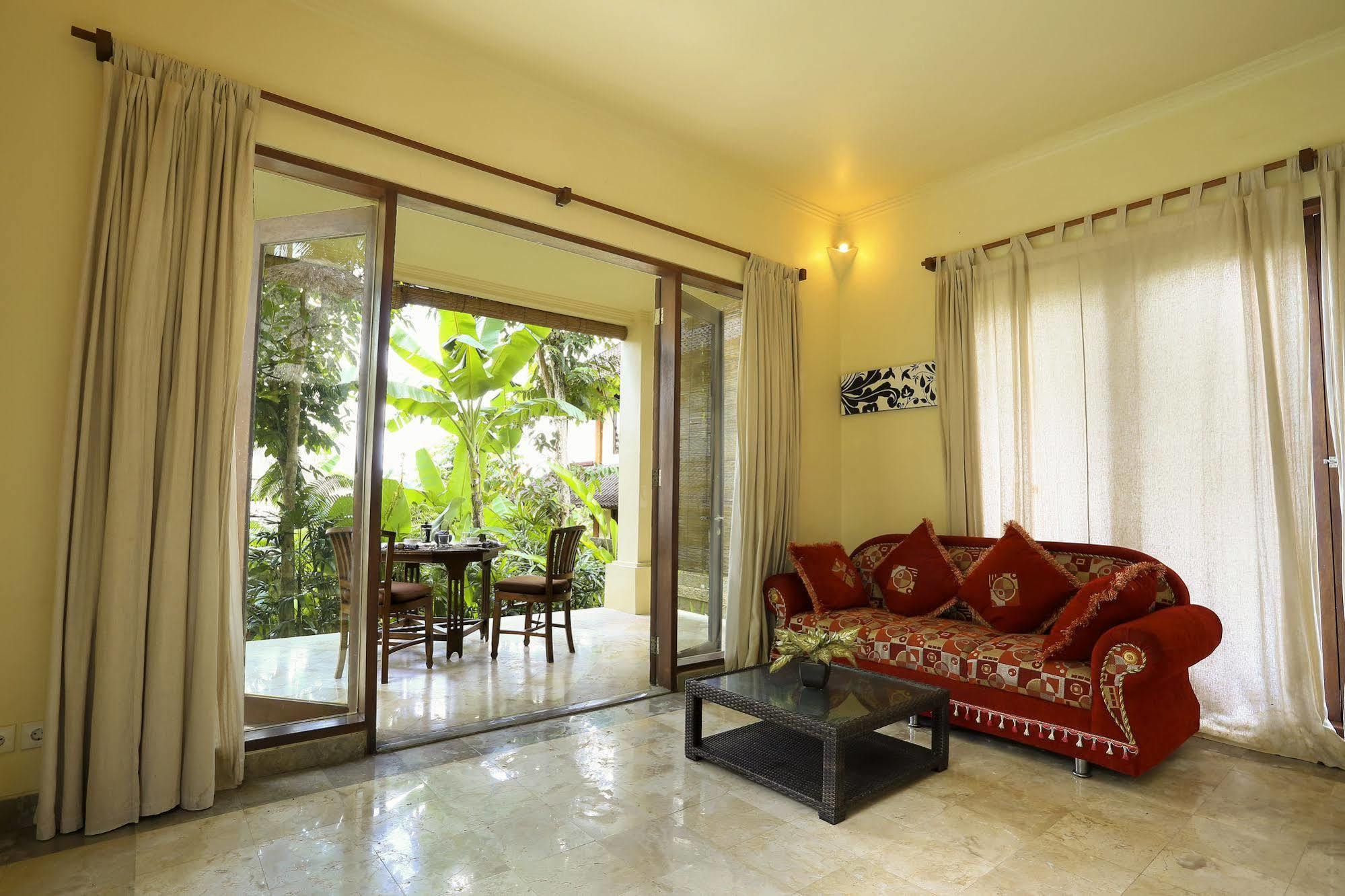 Gayatri Ubud Exterior foto