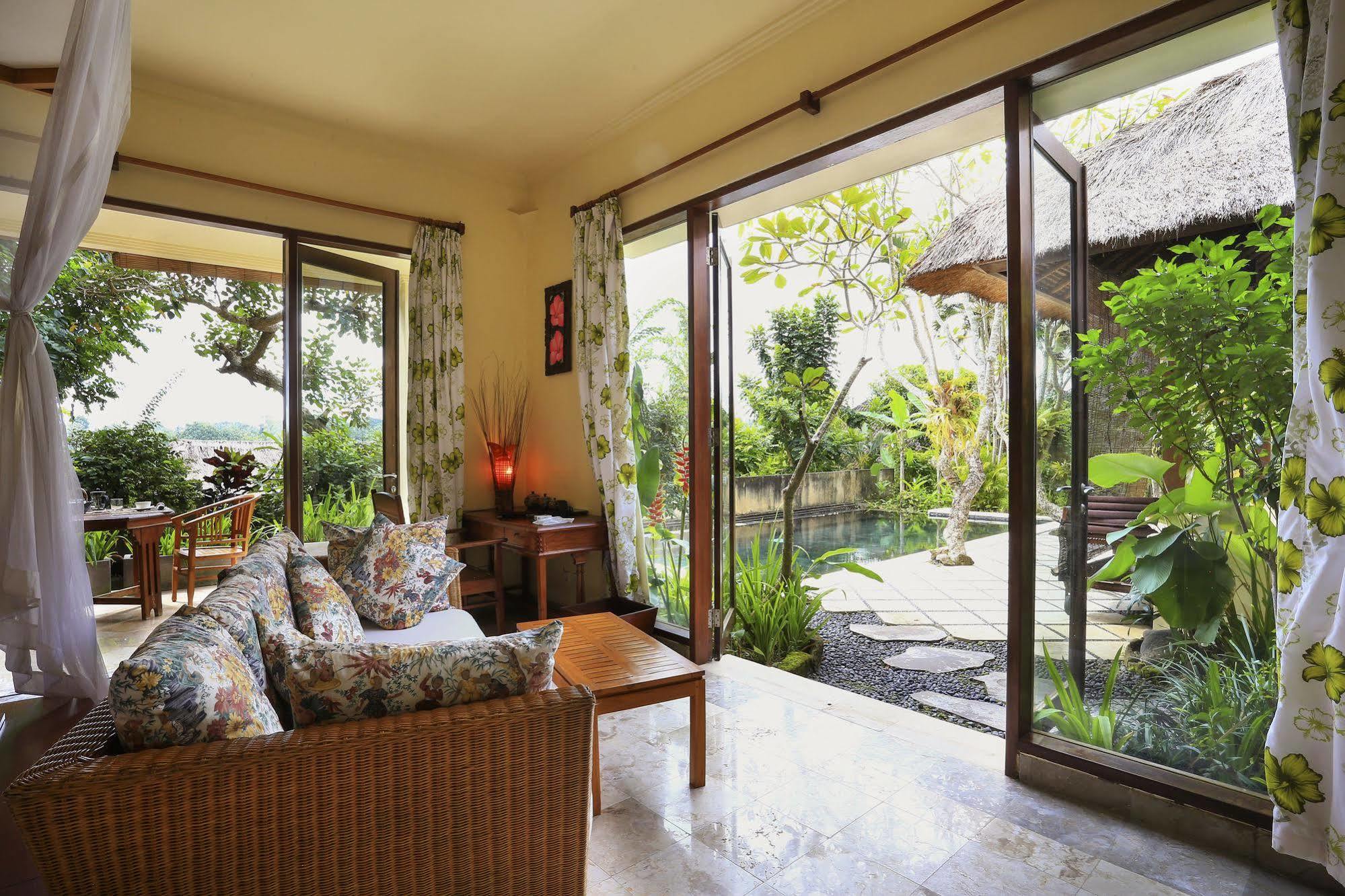 Gayatri Ubud Exterior foto